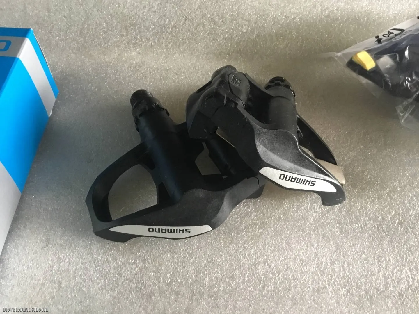 Shimano SPD-SL R550 Clip Pedal @ free pos