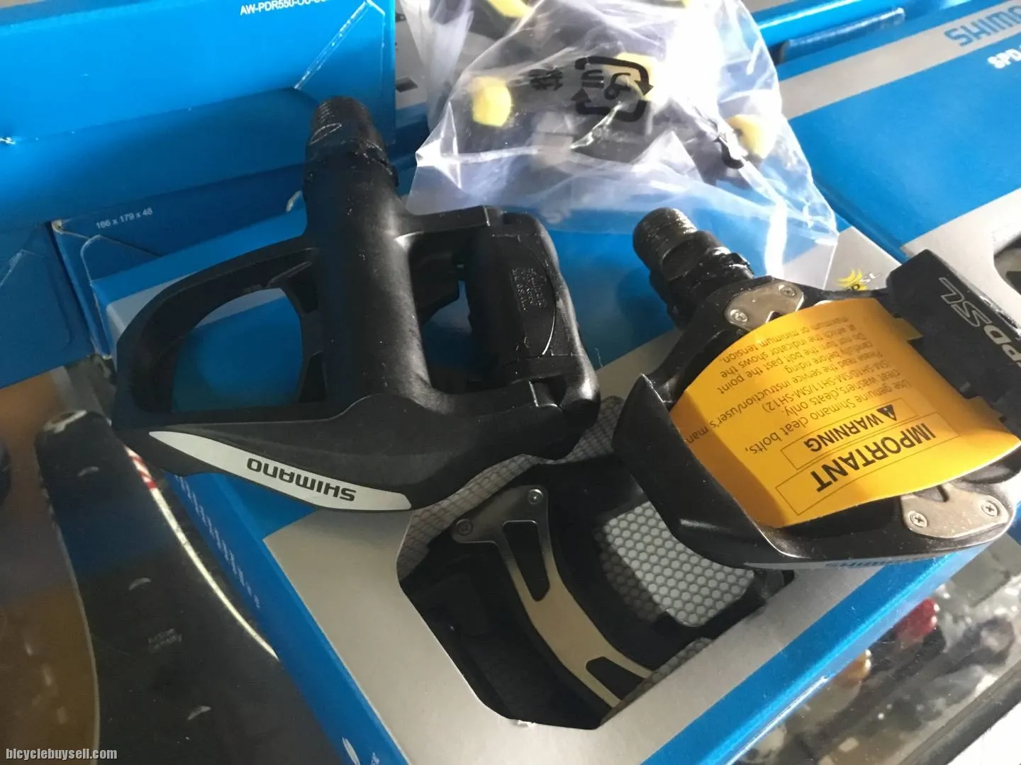 Shimano R550 Clip Pedal Road  - Japan  (free pos w.m)