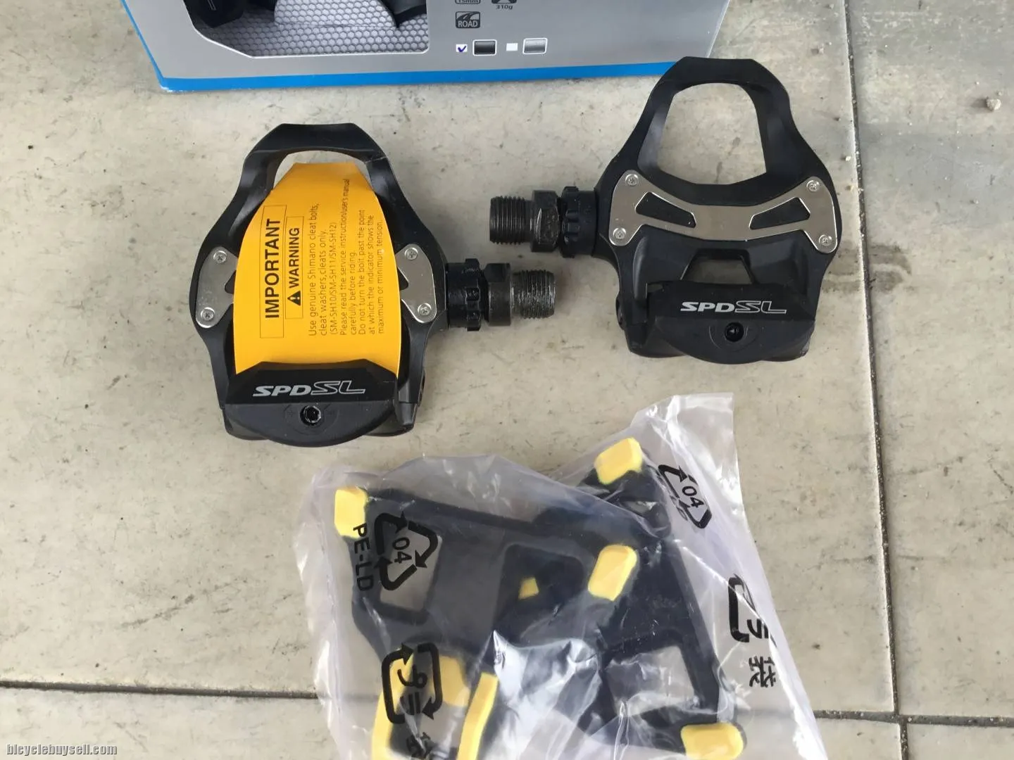 Shimano R550 Road Clip SPD Pedal - Japan - free courier