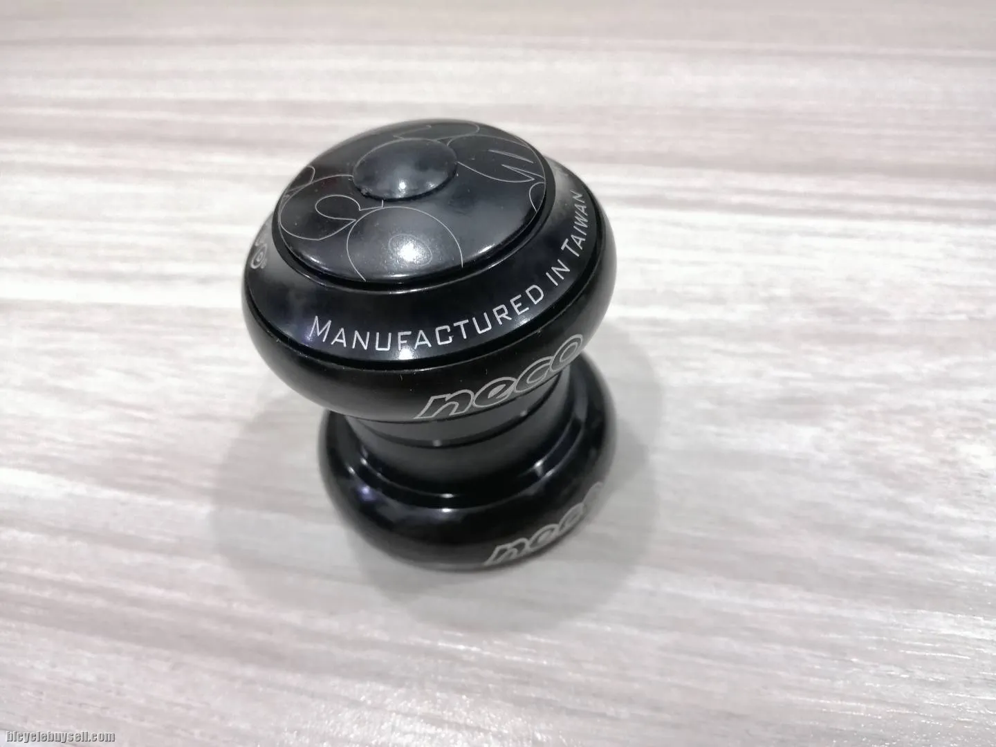 Neco 1-1/8 Threadless Sealbearing Headset