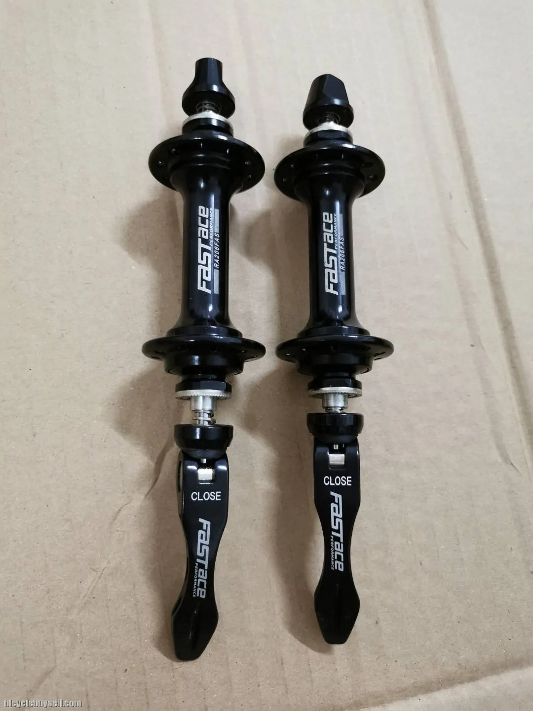 (Last one) Front Hub Road bike Fastace