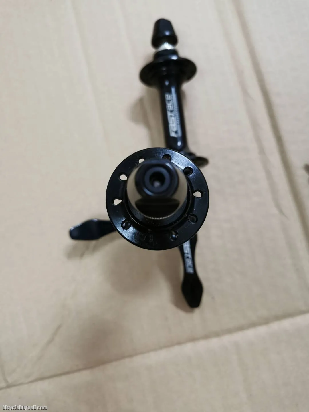 (Last one) Front Hub Road bike Fastace