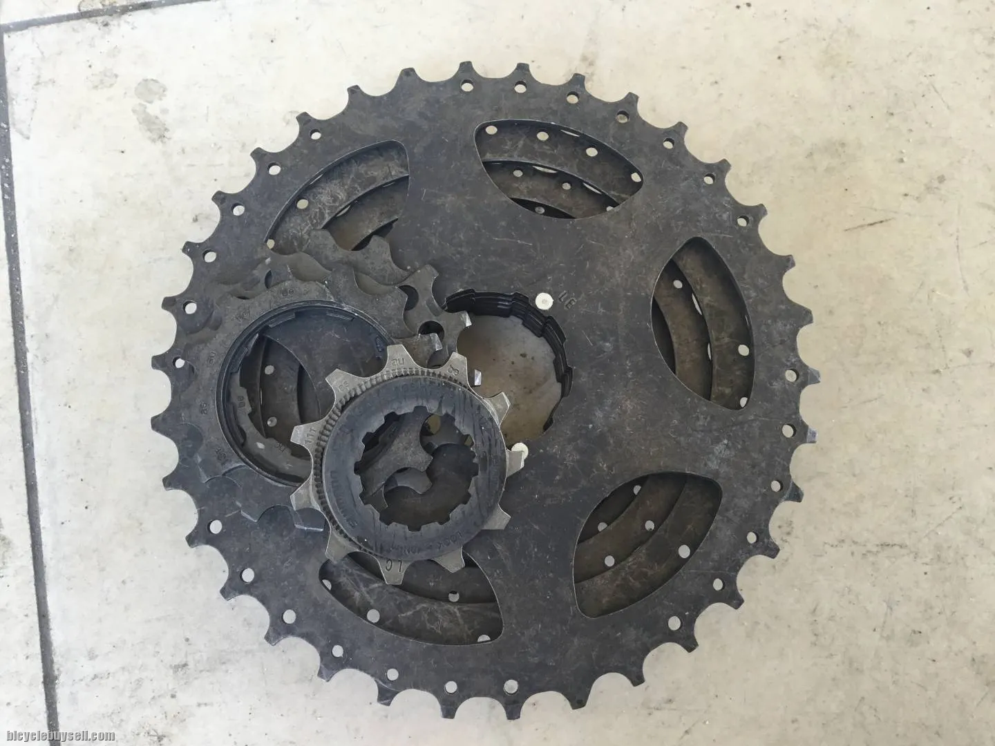 Shimano HG30 9spd Cassettle 11-34T -  free courier