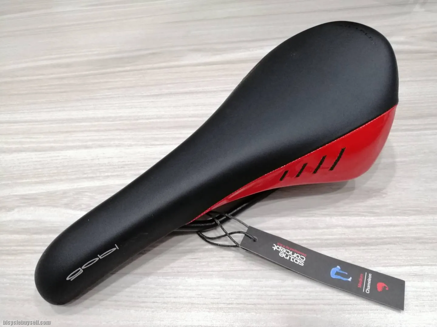 Fizik Gobi XC Manganese Rail 285mm x 130mm Saddle
