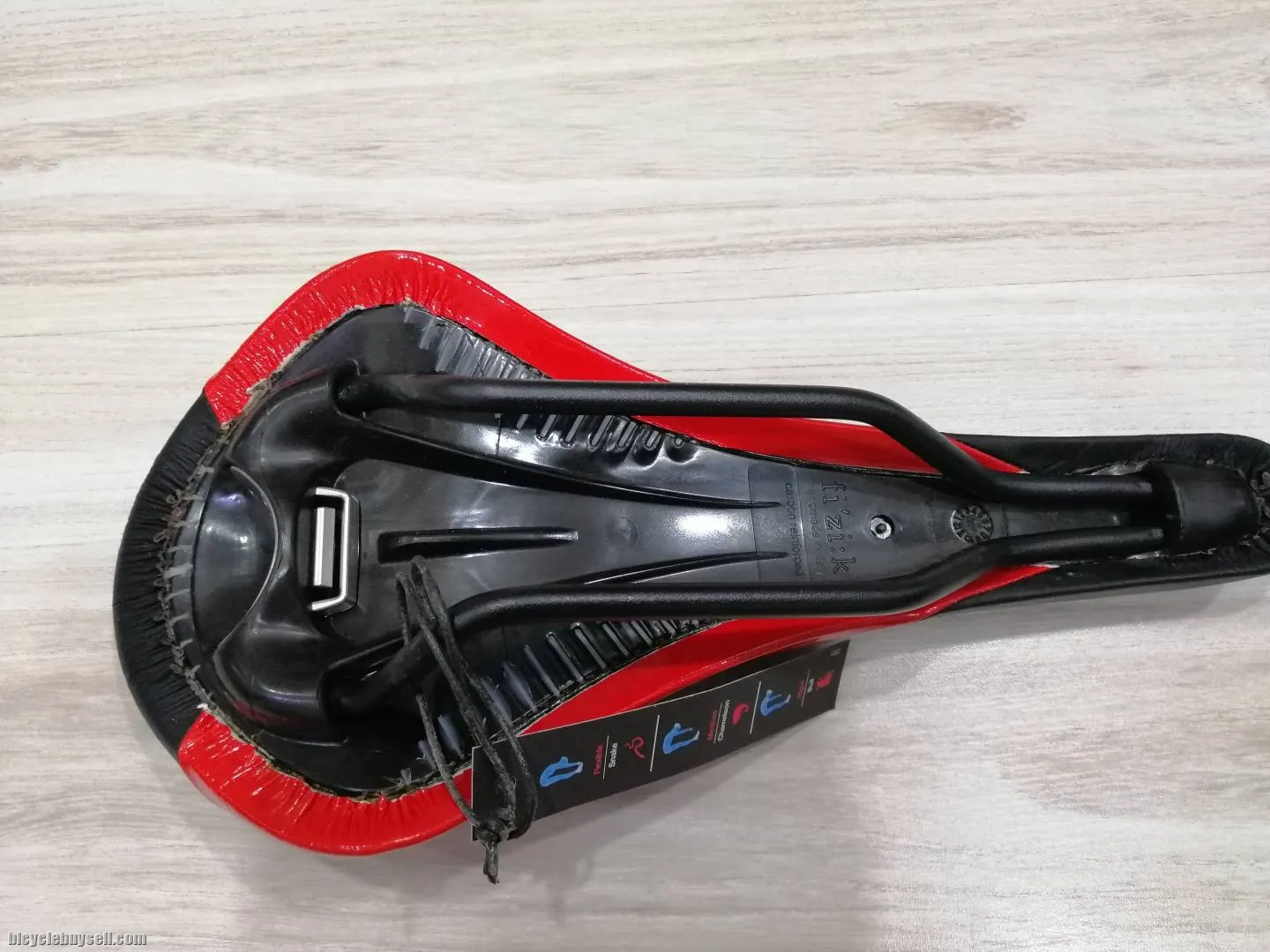 Fizik Gobi XC Manganese Rail 285mm x 130mm Saddle