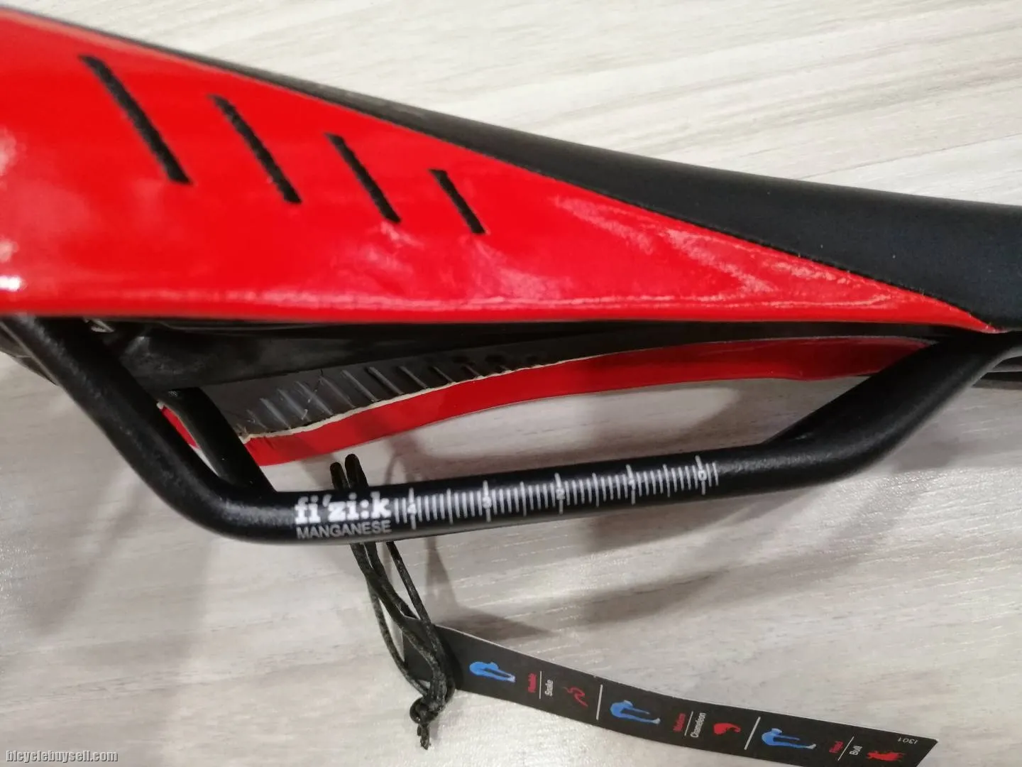 Fizik Gobi XC Manganese Rail 285mm x 130mm Saddle
