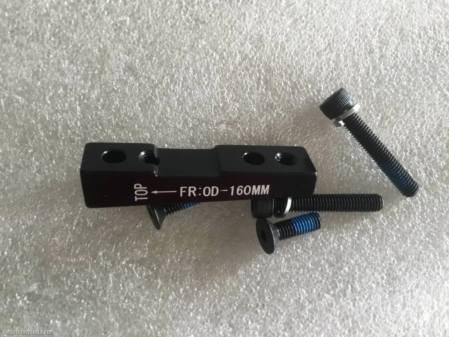 Roadbike Rear PostMount Adaptor 160mm @ free pos