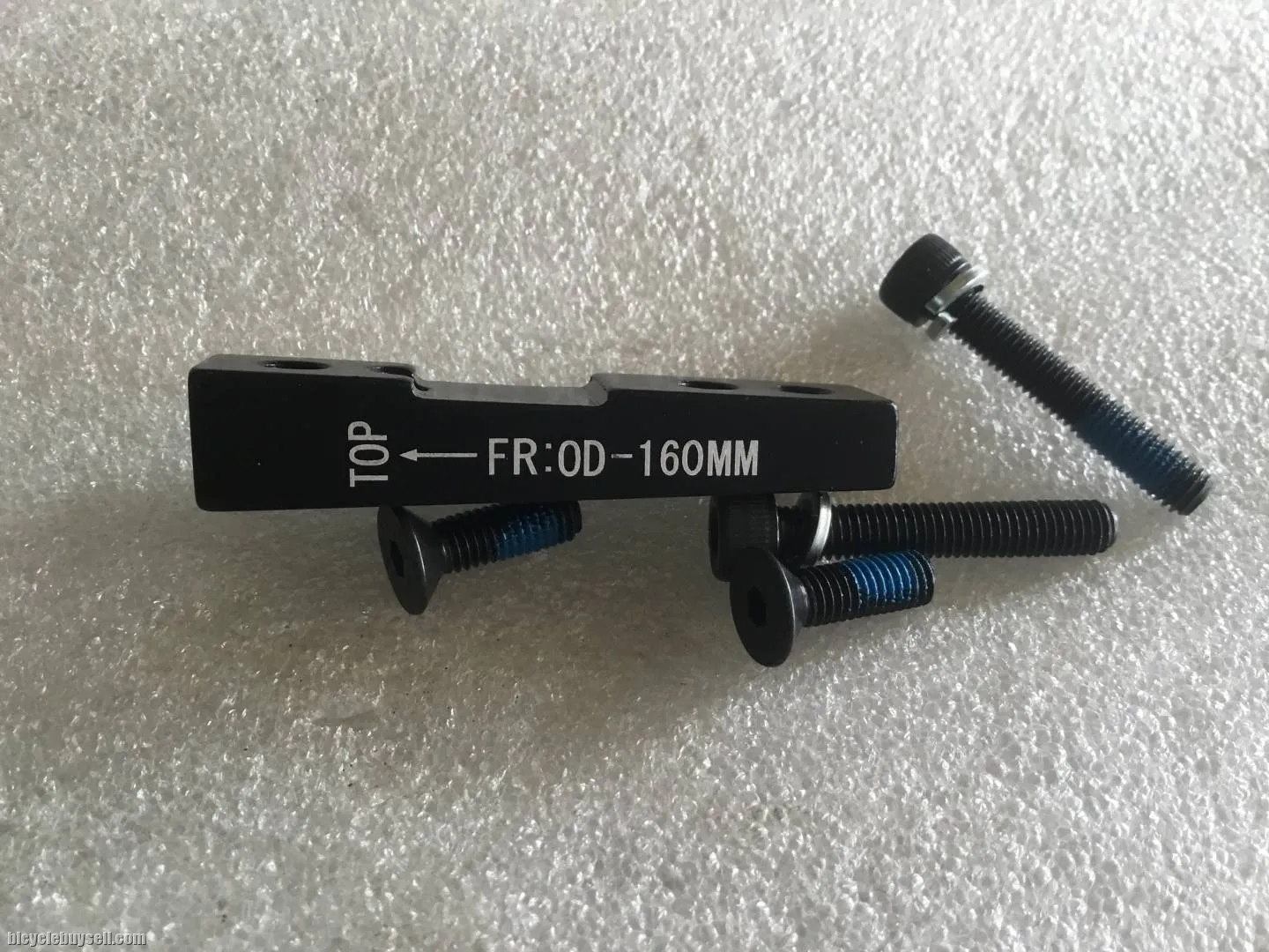 Roadbike Rear PostMount Adaptor 160mm @ free pos