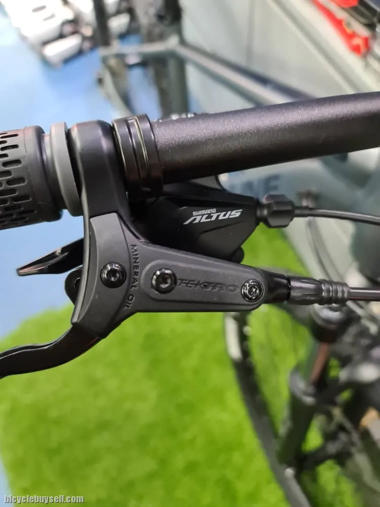 TRS Sklyline  3x8 Speeds (27.5er) Brand New !!!