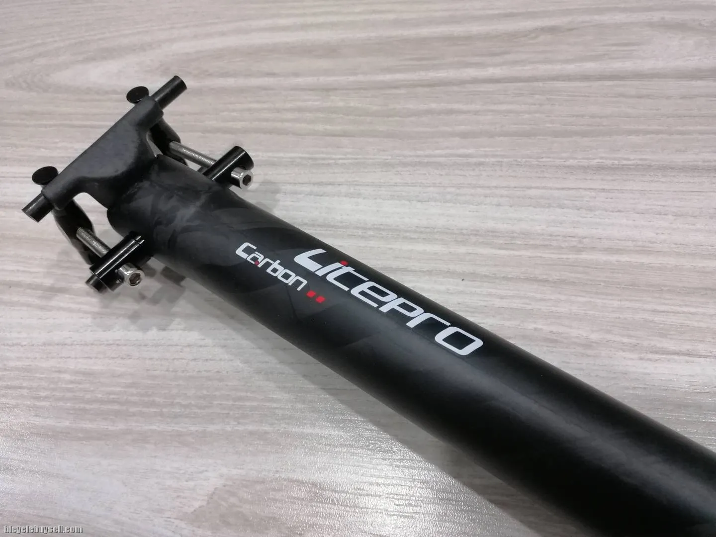 Original Litepro Carbon 33.9 x 580mm Carbon Seatpost