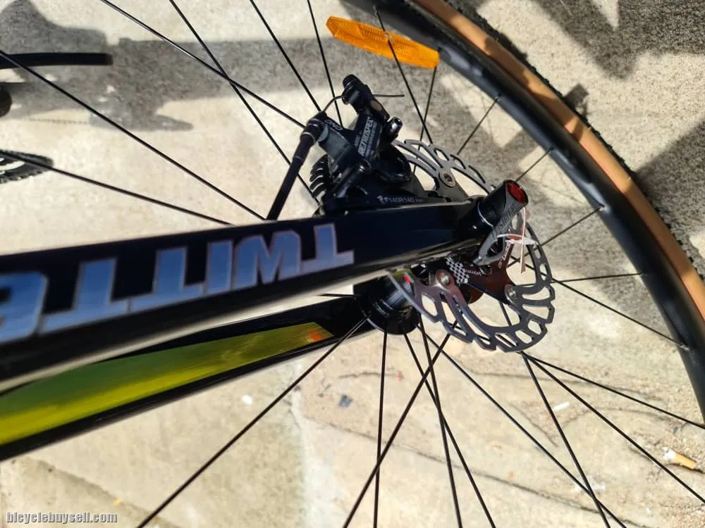 Twitter Gravel Bike Carbon 2x11 (Retrospec) Brand New !!!