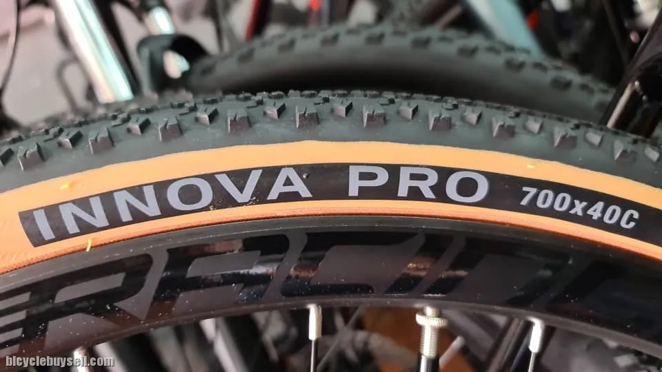 Twitter Gravel Bike Carbon 2x11 (Retrospec) Brand New !!!