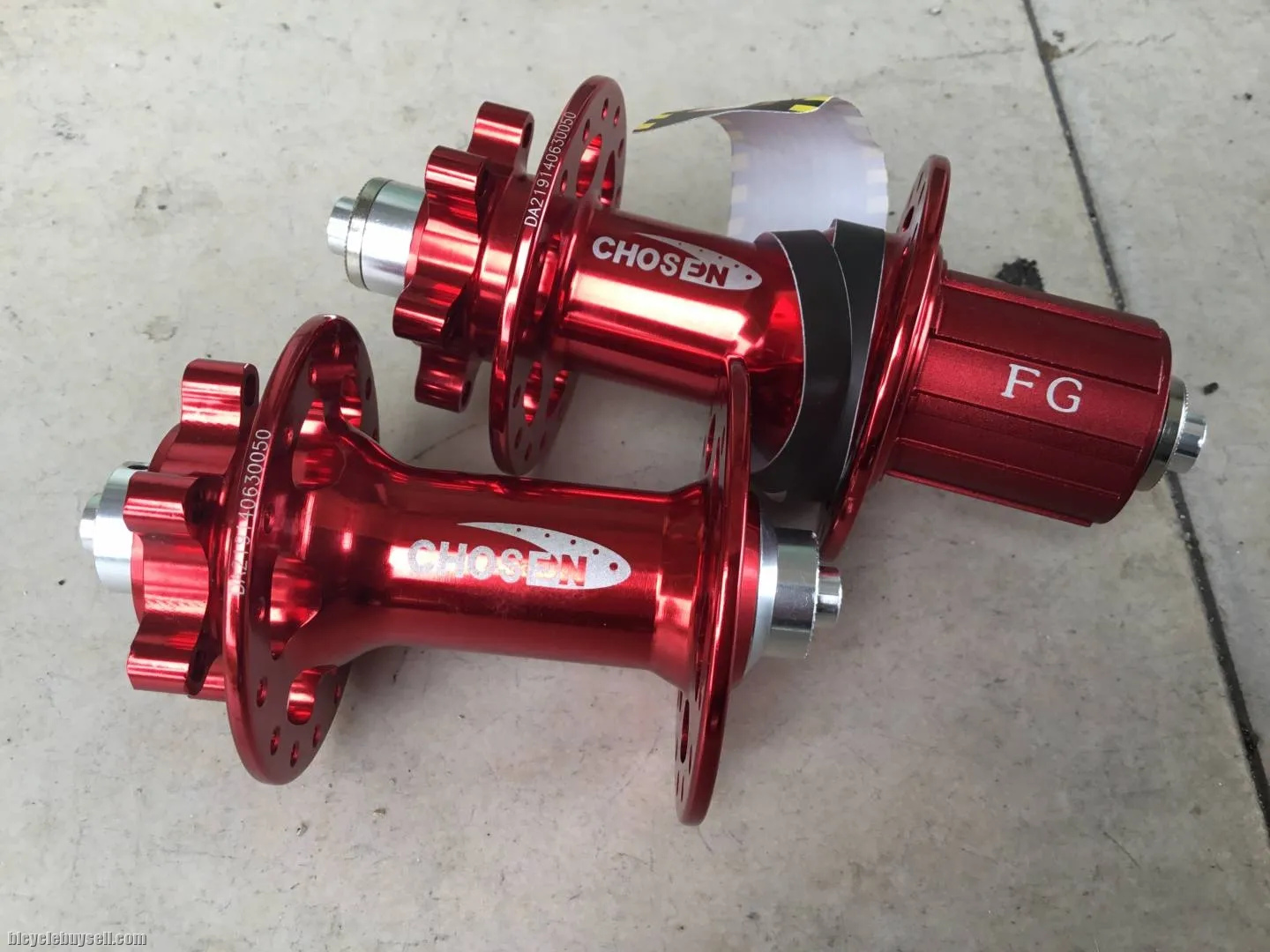 Chosen 8256 Light Performance MTB Hub 32H - free courier