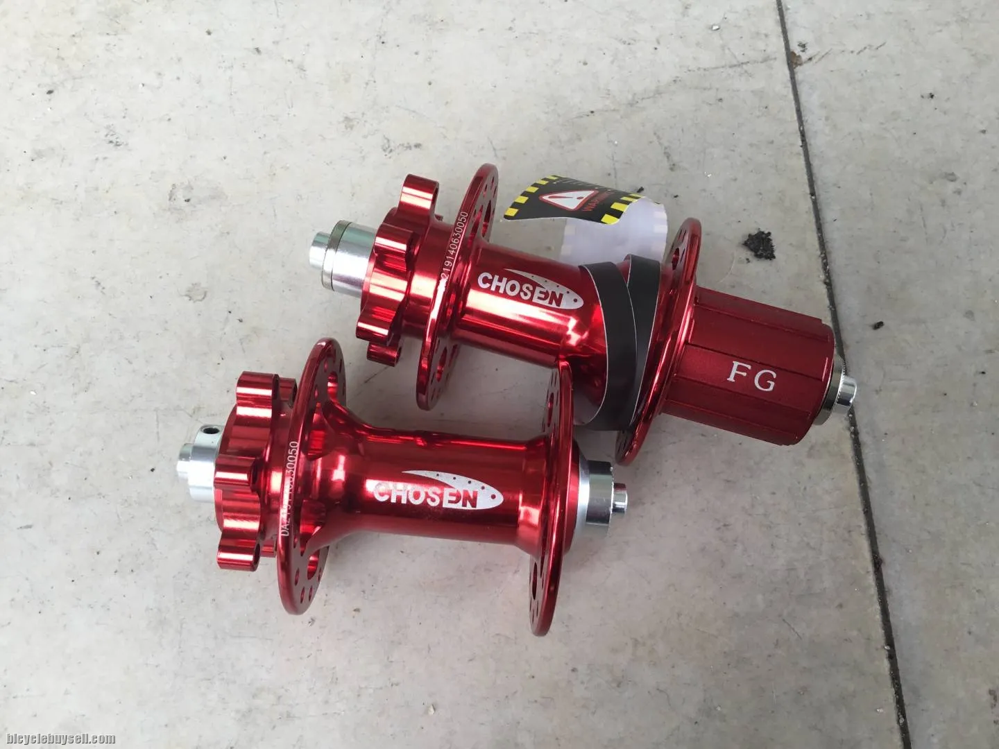 Chosen 8256 Light Performance MTB Hub 32H - free courier