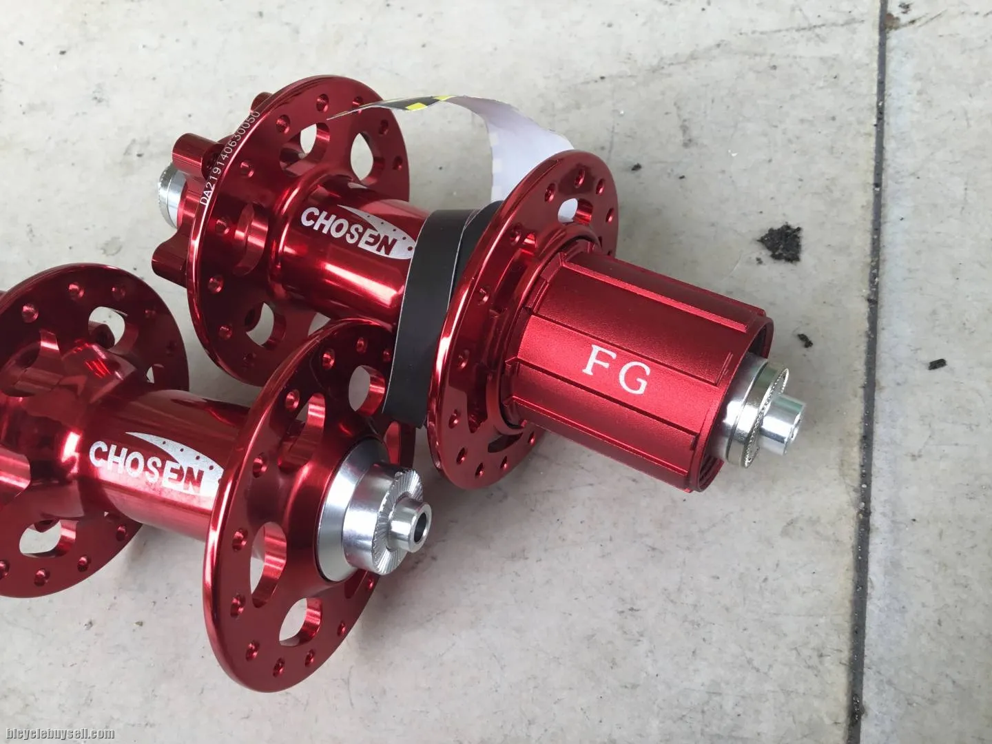 Chosen 8256 Light Performance MTB Hub 32H - free courier