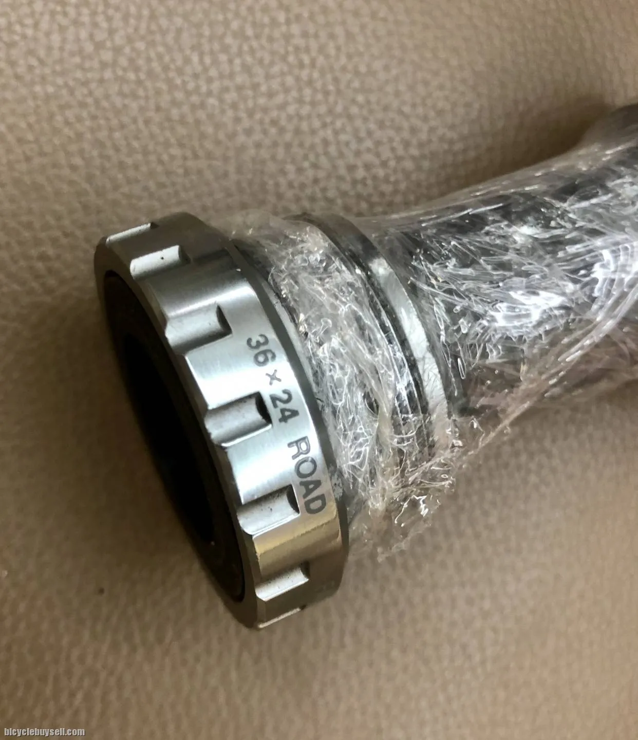 Shimano Bracket with Upgraded Ceramic Speed Bearing (ITA thread, 24mm axle)