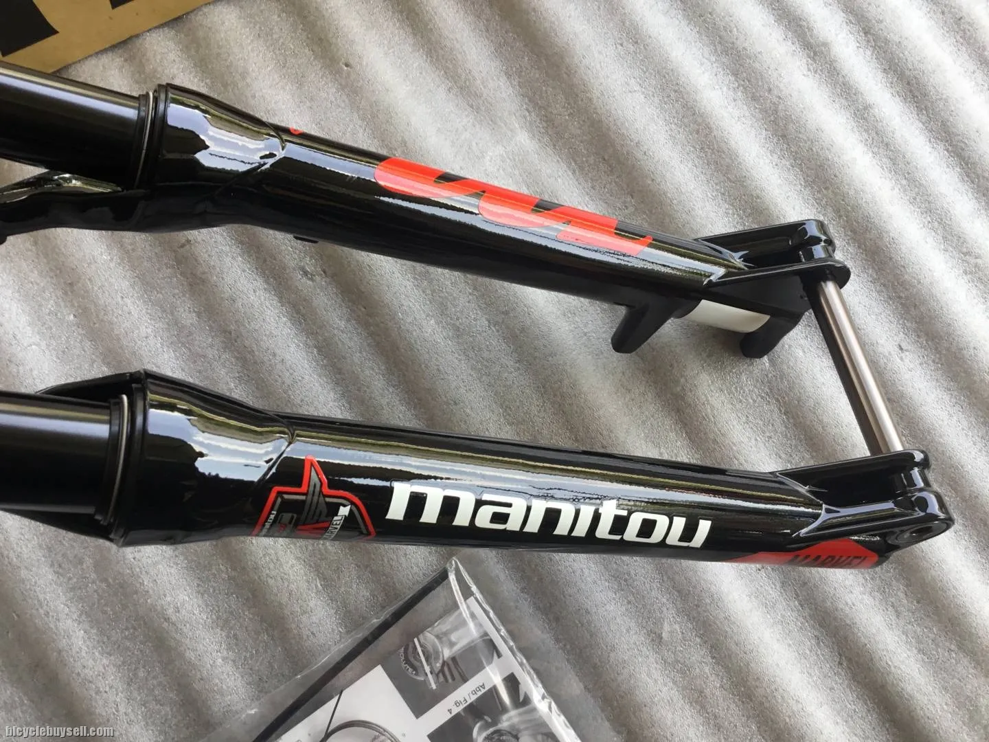 Manitou Marvel Comp 27.5 Remote AirForks | Taiwan @ free pos
