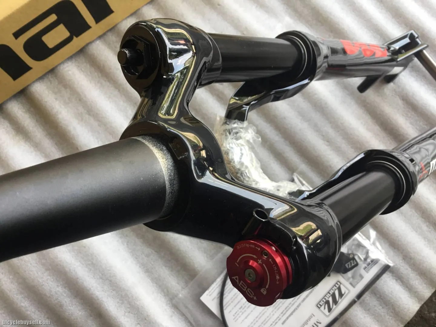 Manitou Marvel Comp 27.5 Remote AirForks | Taiwan @ free pos
