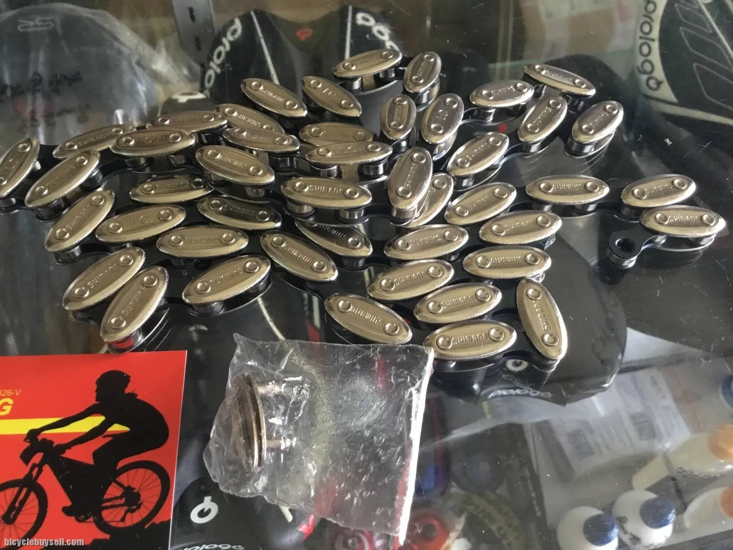 Shimano Olive Single Speed Chain  (free pos w.m)