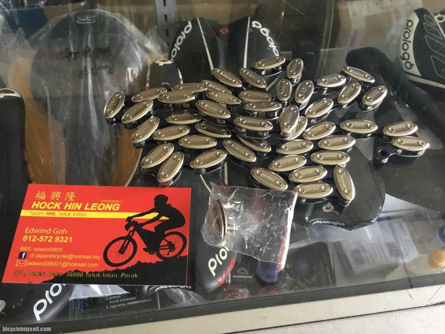 Shimano Olive Single Speed Chain  (free pos w.m)