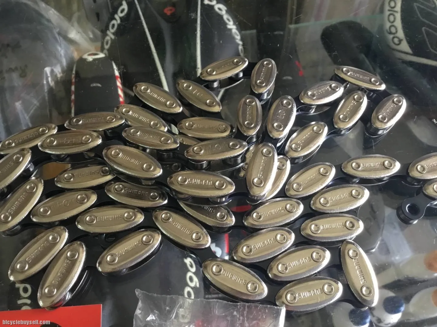 Shimano Olive Single Speed Chain  (free pos w.m)