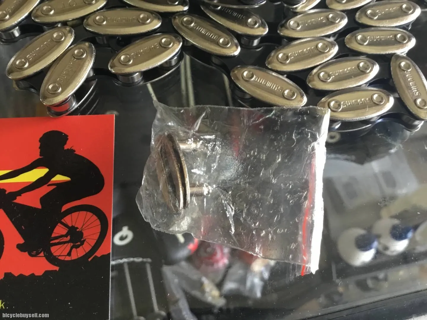 Shimano Olive Single Speed Chain  (free pos w.m)