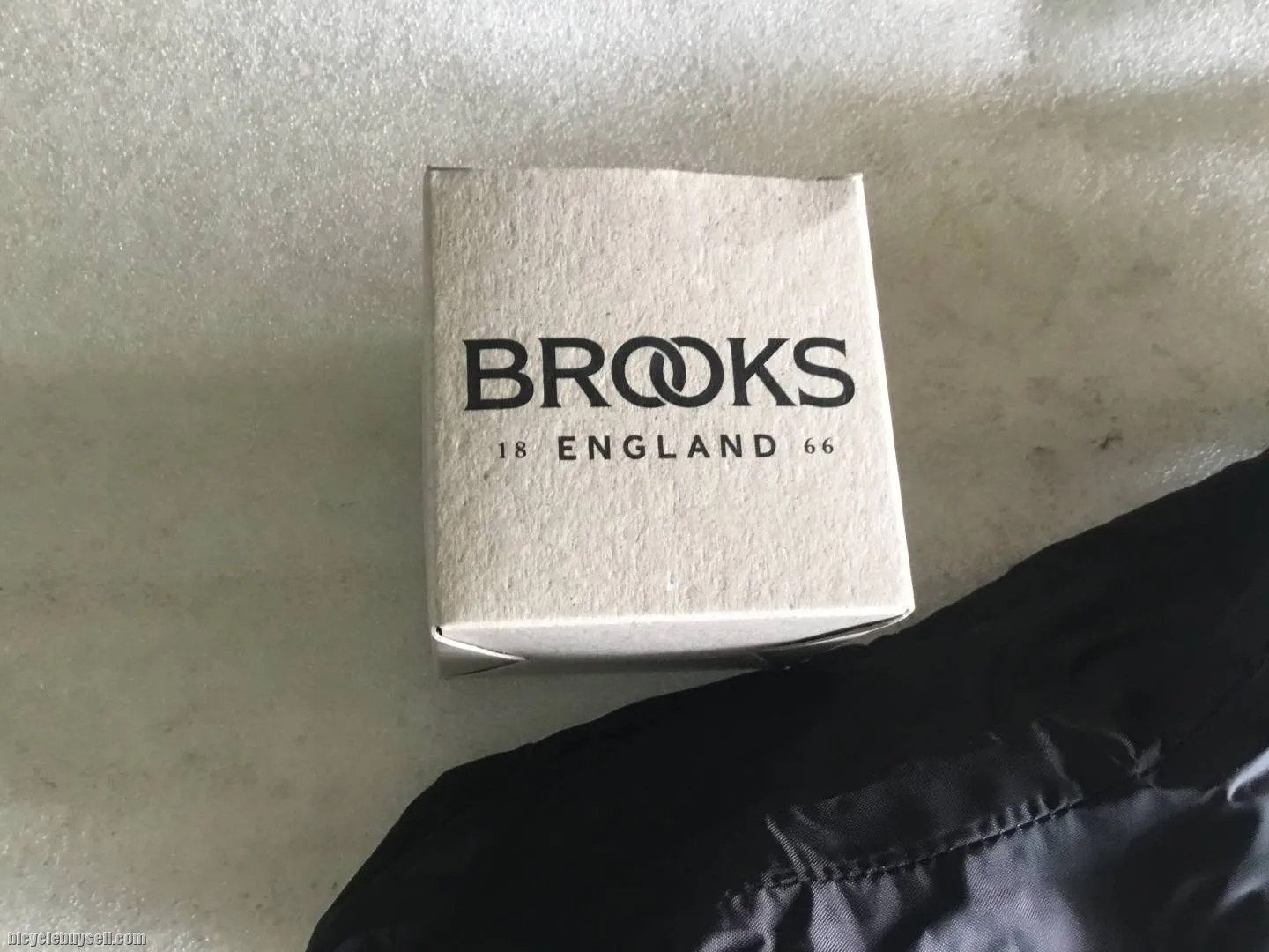Brooks England Saddles Rain Cover @ free pos