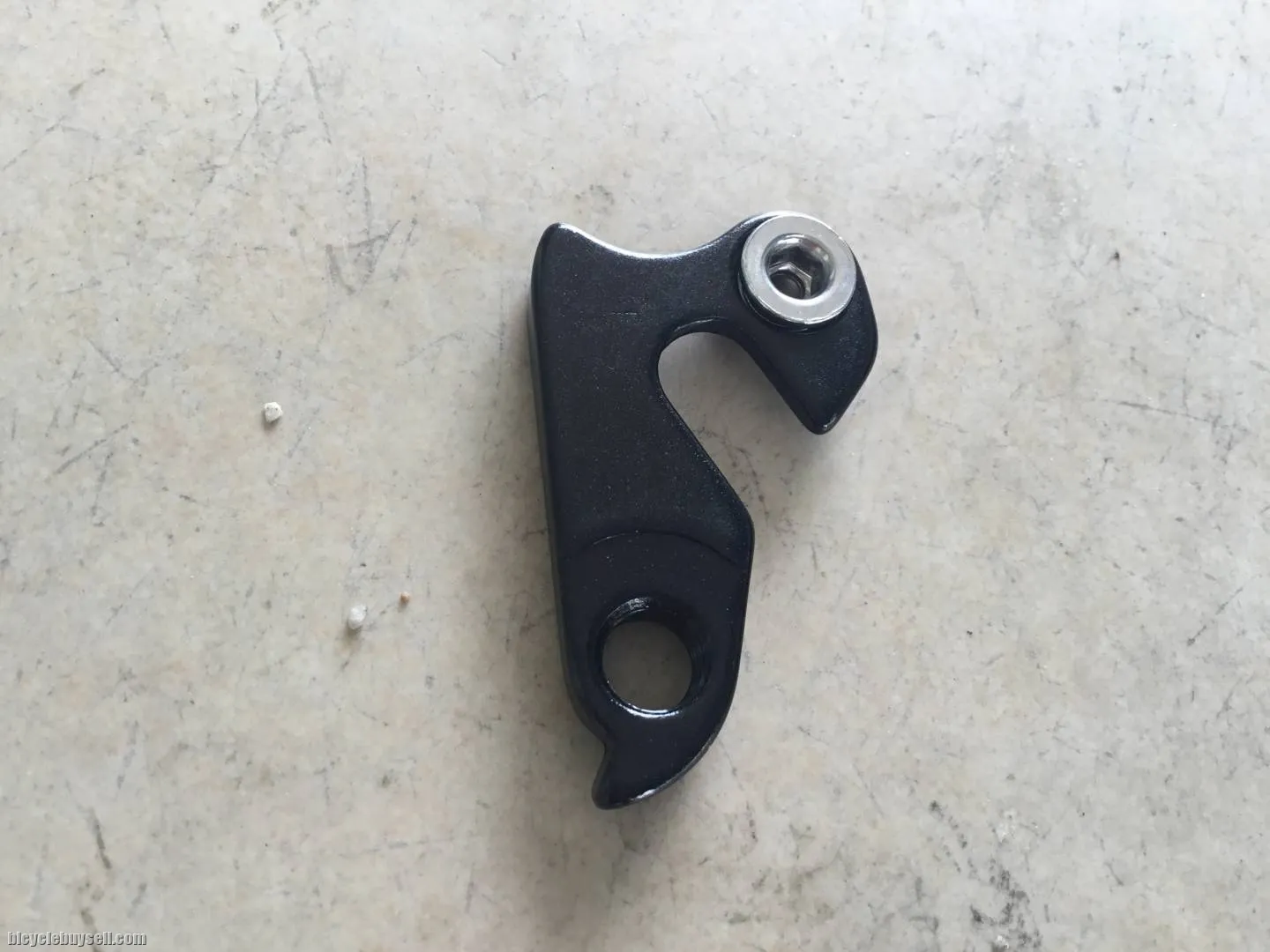 Canyon No.33 Rear Deraileur Hanger -- free courier