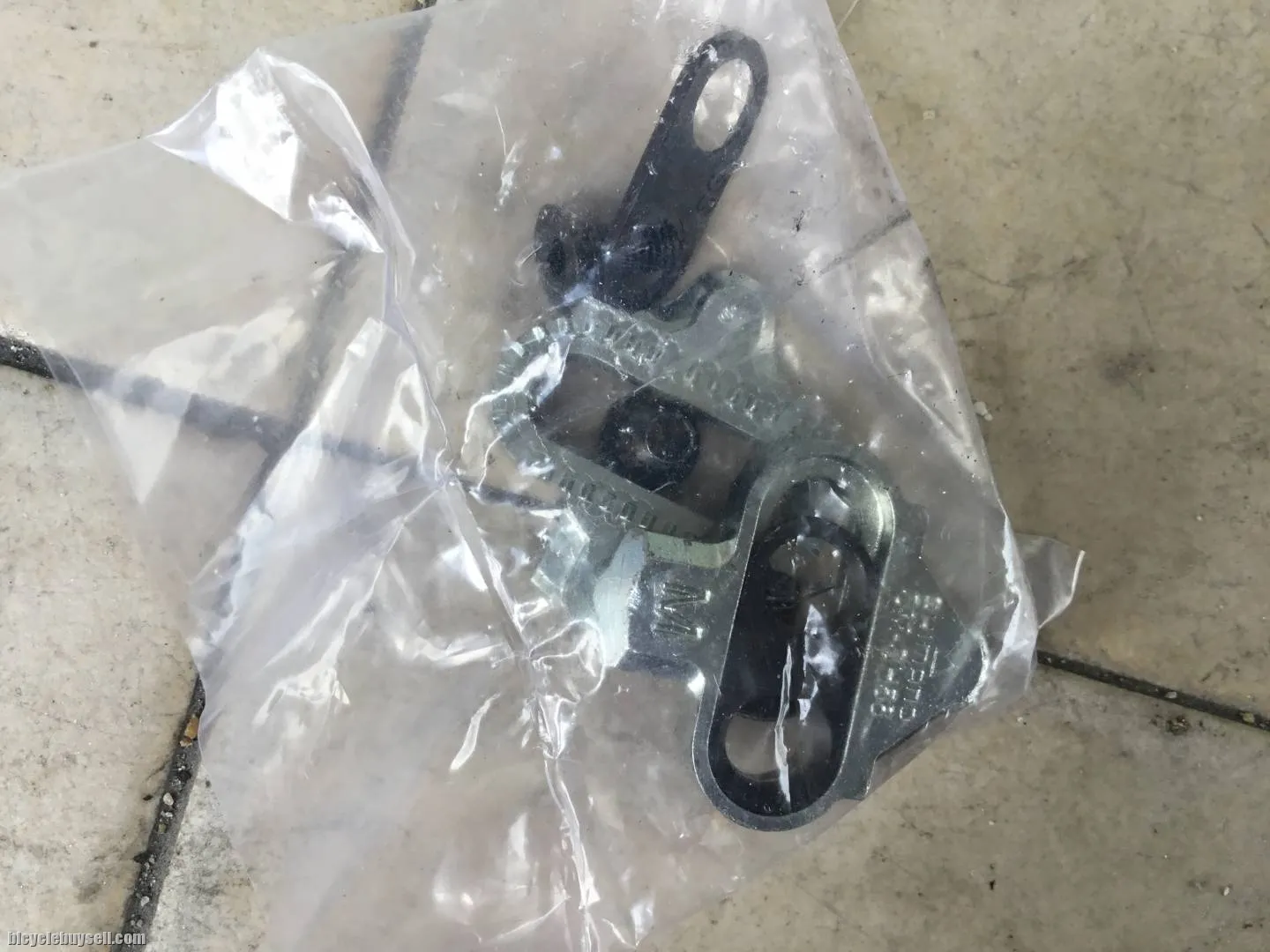 Shimano Clip Pedal EH500 2in1  -- free courier