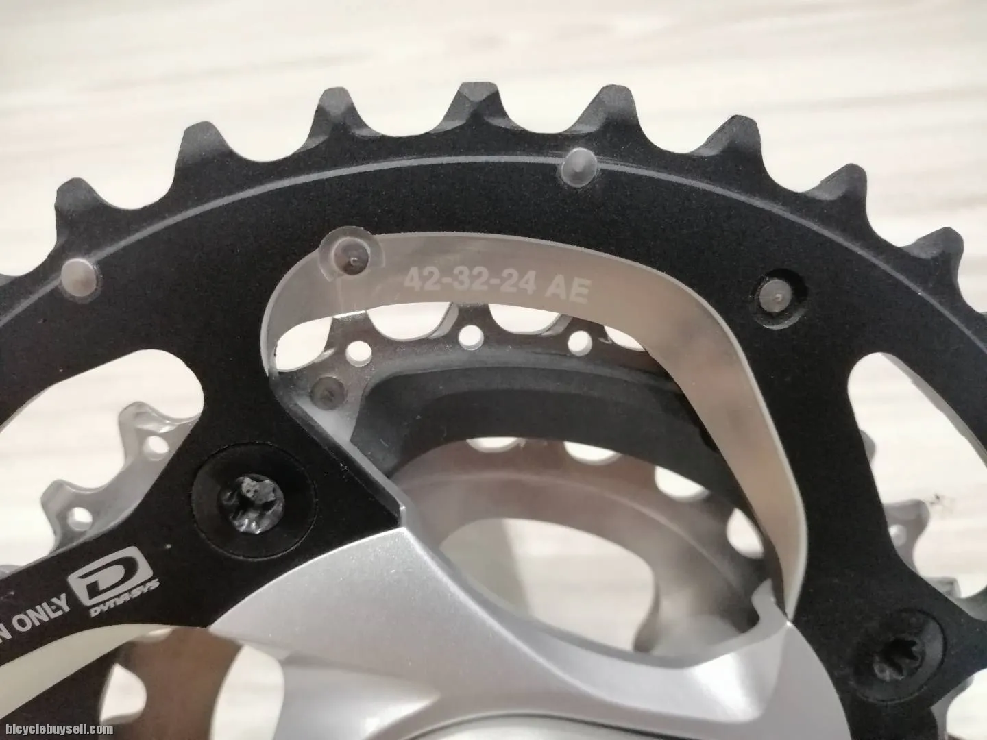 Shimano XT M780 42/32/24T 175mm 3 x 10 Speed Crank Set