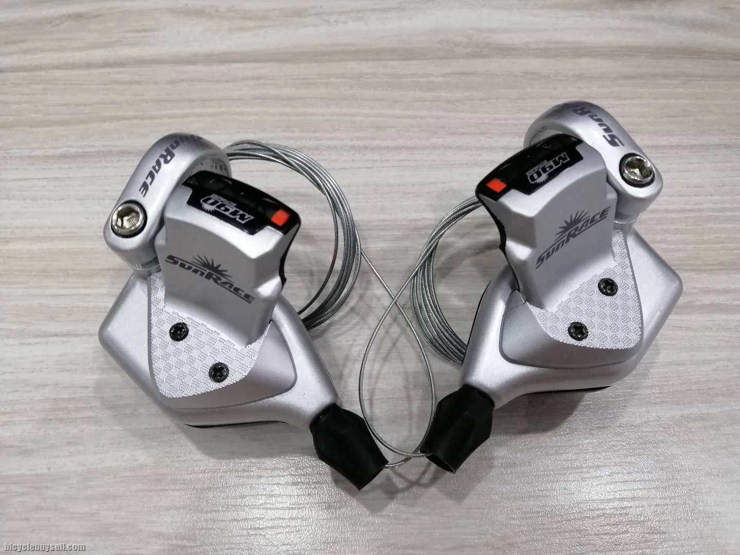 Sunrace DL-M90 3 x 9 Speed MTB Shifter