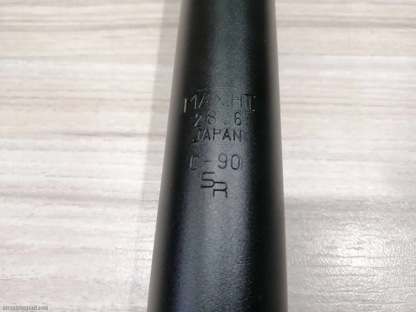 SR Sakae TCO 28.6 x 300mm Seatpost