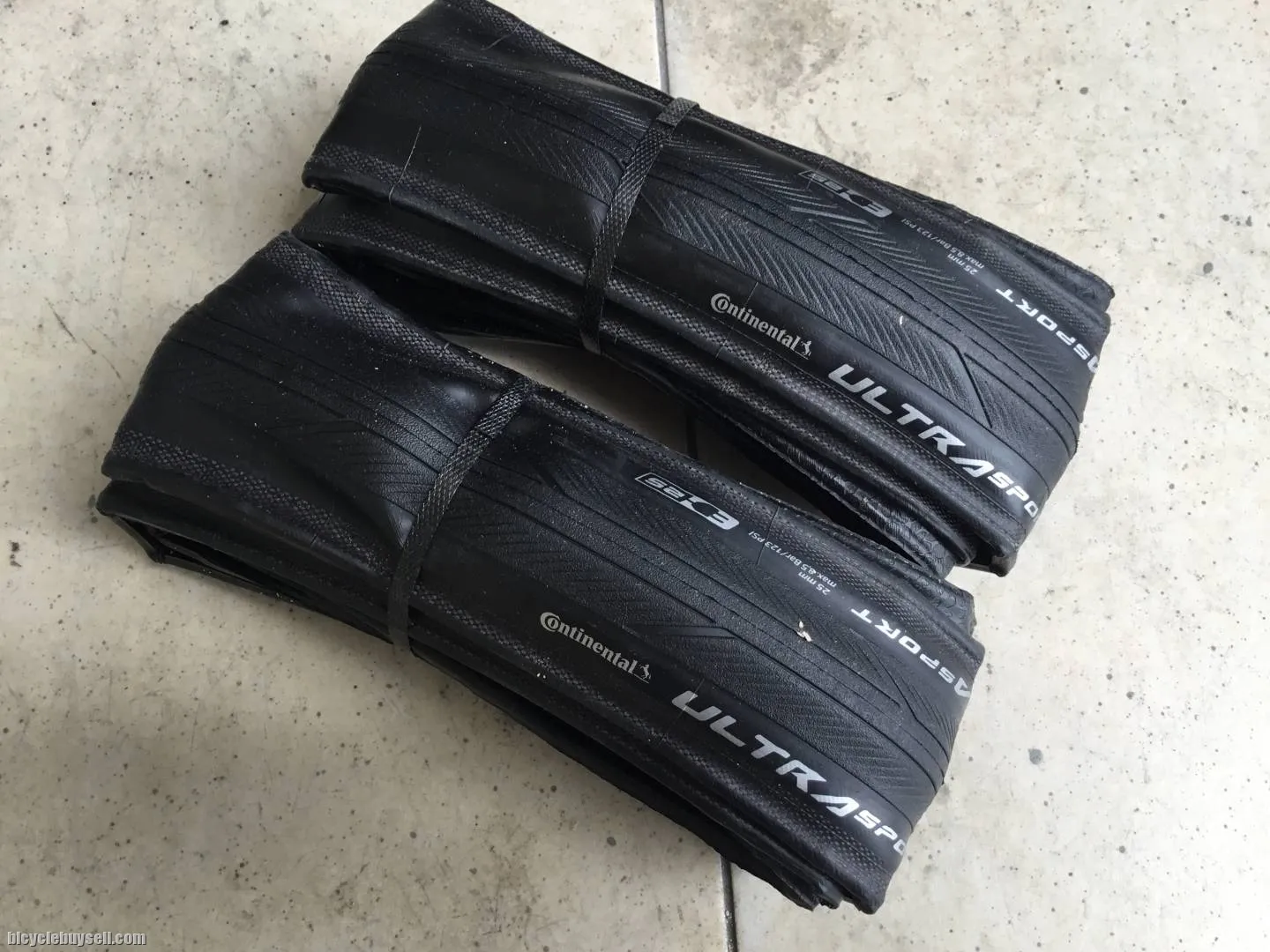 Continental Ultra Sport 3 | 700x25c Tires - 1set - free courier