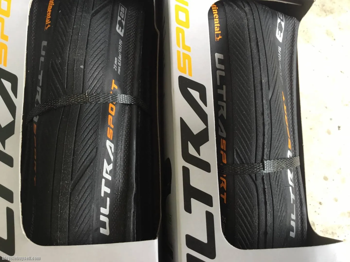 Continental Ultra Sport 3 - 700x25c Tires - 1set - free courier