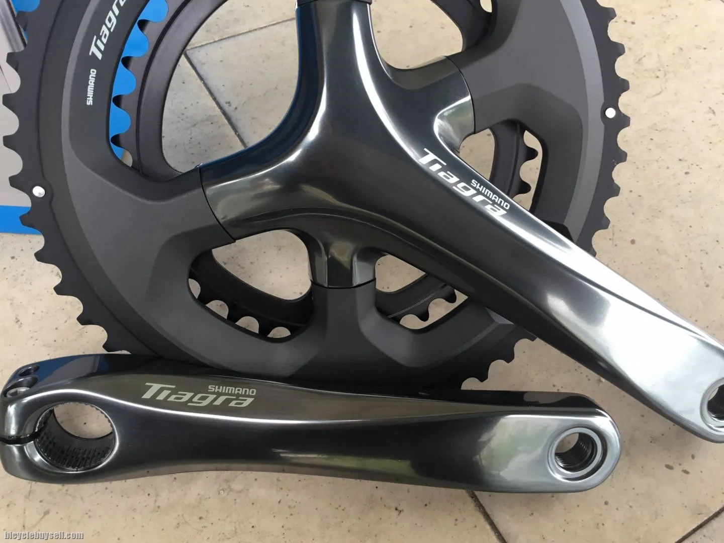 Shimano Tiagra Crankset 52/36T  --  free courier