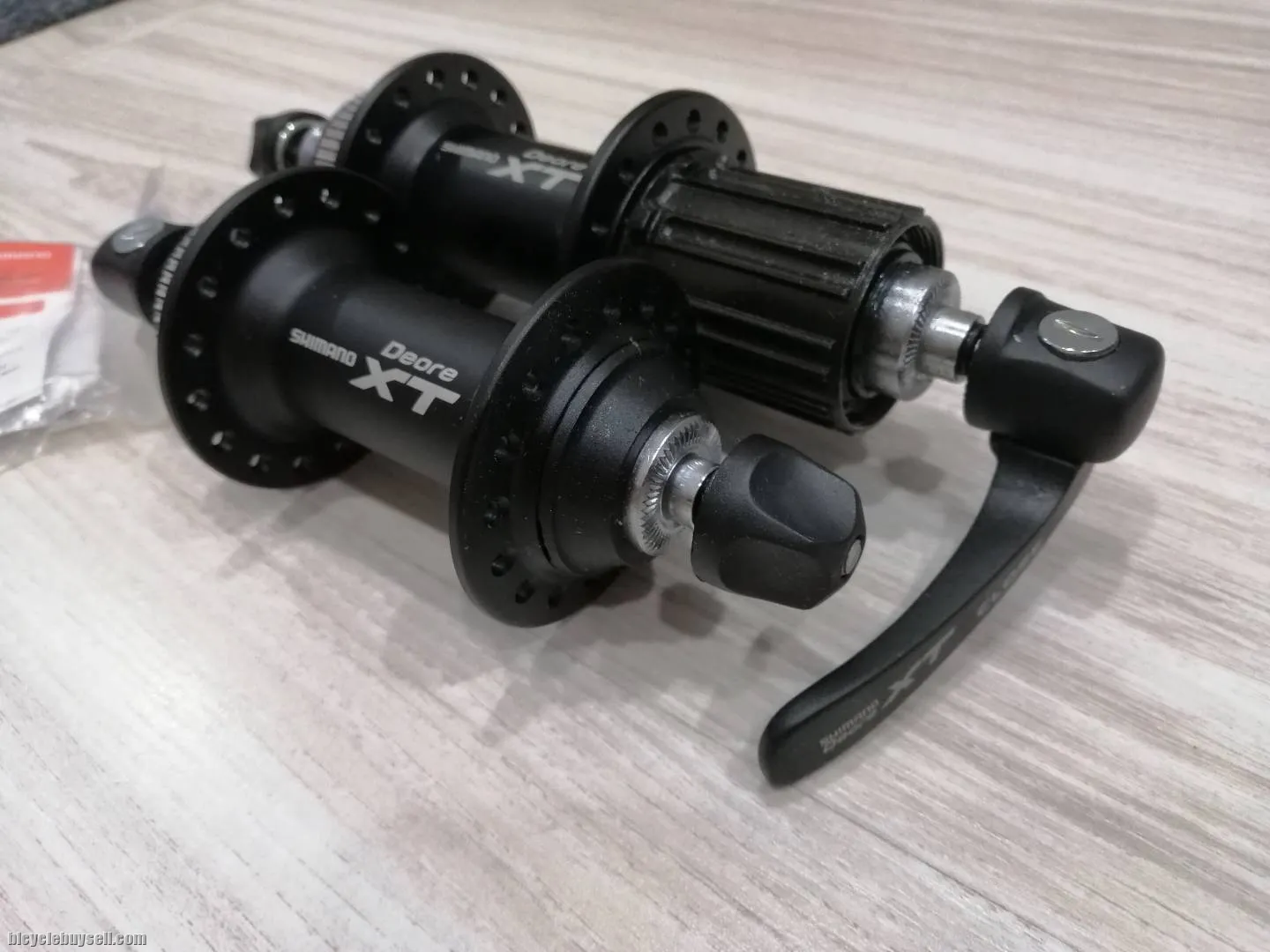 Shimano XT M775 10 Speed Center Lock 32H Hub Set With QR