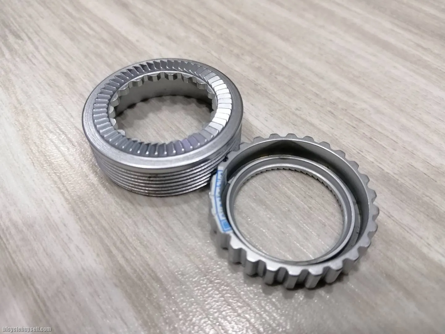 DT Swiss 240 Exp 54T Ratchet Kit