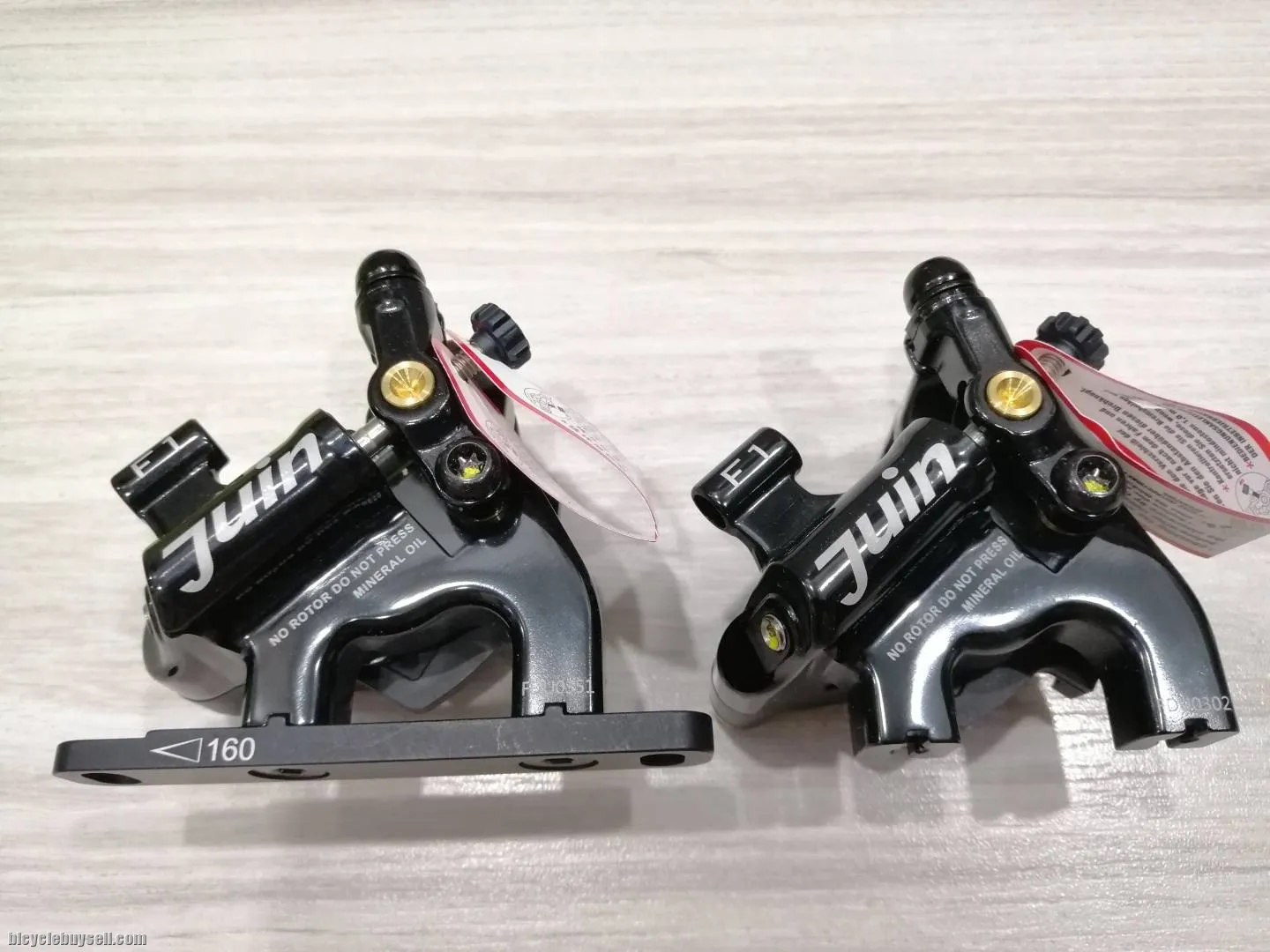 Juin Tech F1 Hybrid Hydraulic Road Disc Brake Set Black - Flat mount