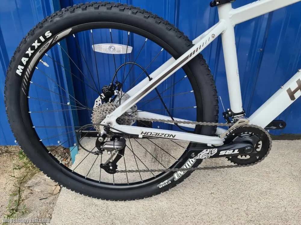 TRS Horizon 27.5er (3x9 Speeds Shimano Acera) Brand New !!!