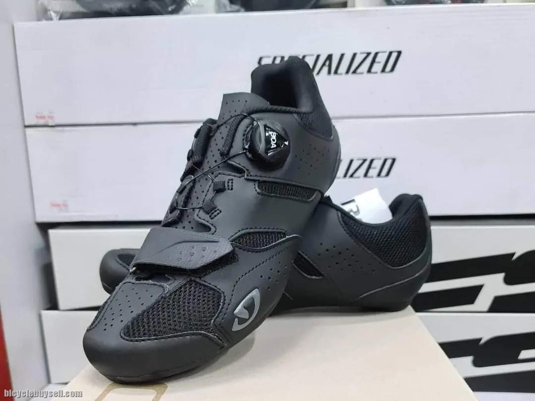 Giro Savix ll (RB Shoes) Brand New !!!