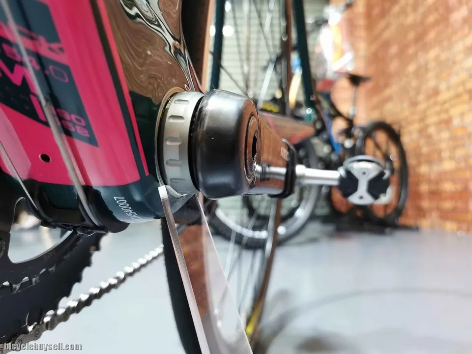 POCKETSTANd Bike photography stand