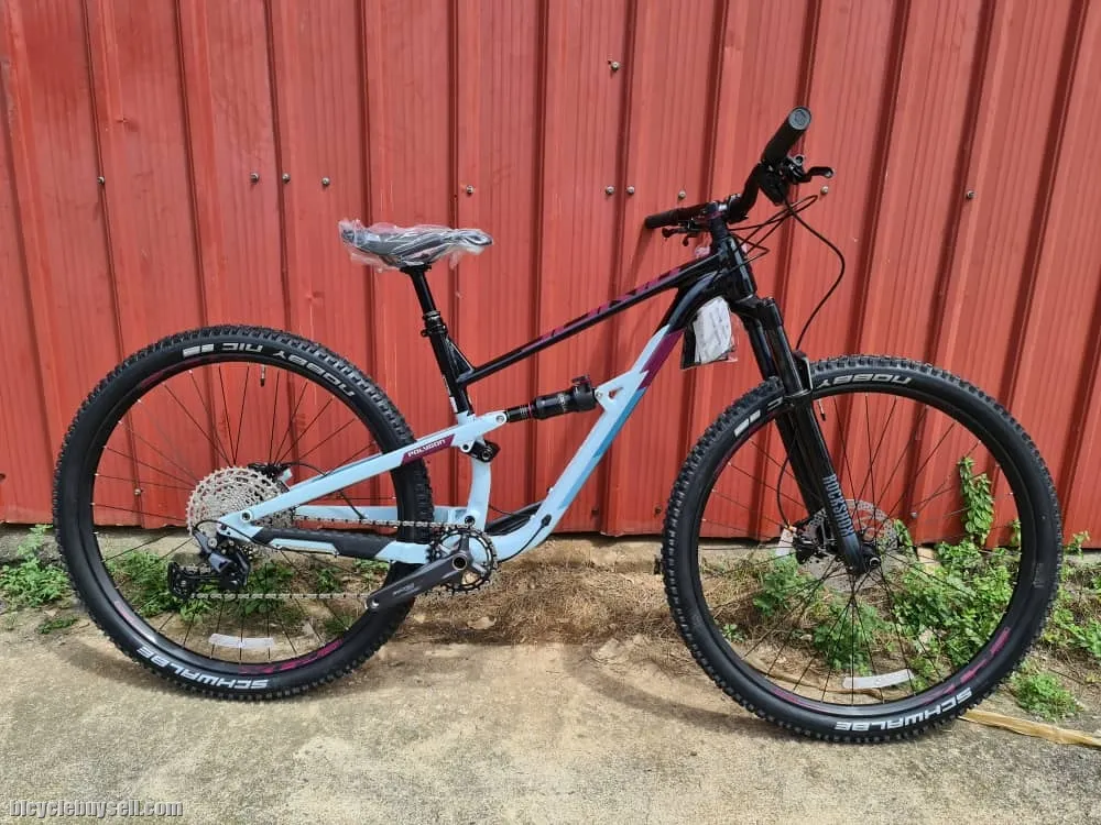 Polygon Siskiu D7 -27.5er- (Brand New !!!)