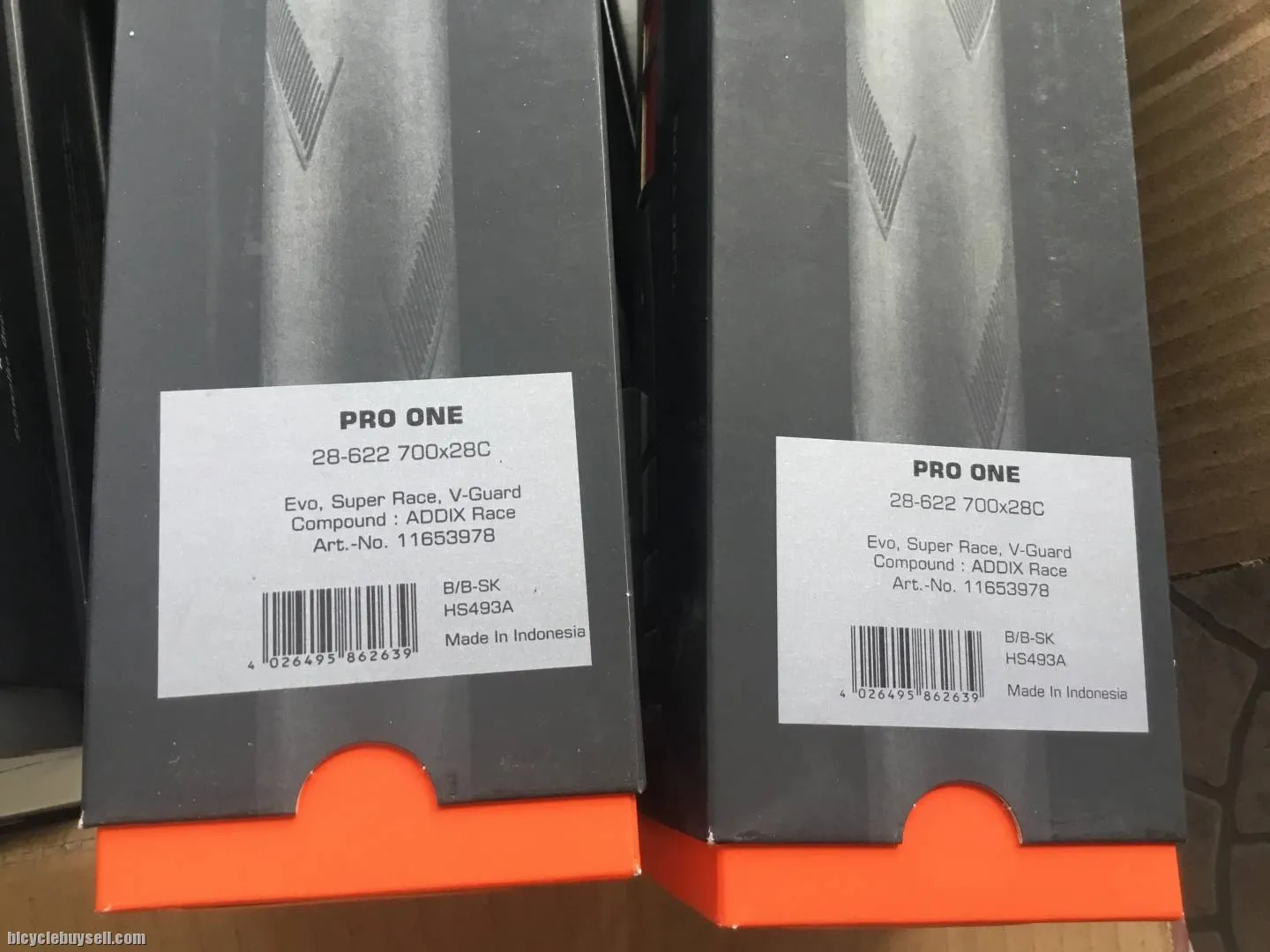 Schwalbe Pro One Tube Type 1set 700x28c  (free pos w.m)