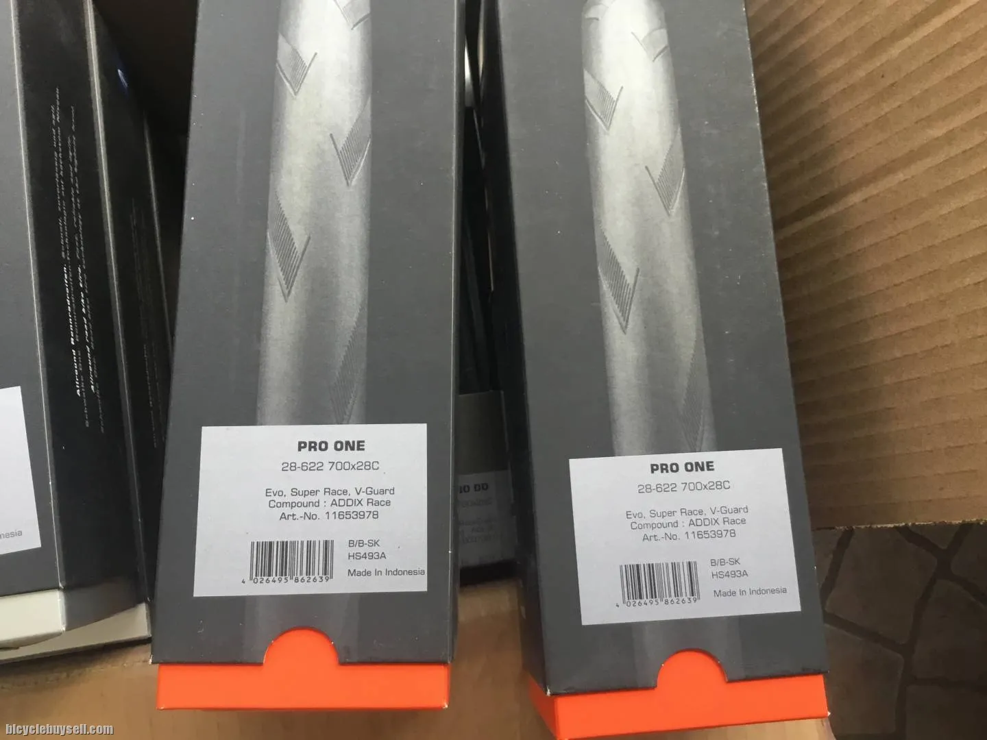 Schwalbe Pro One Tube Type 1set 700x28c  (free pos w.m)