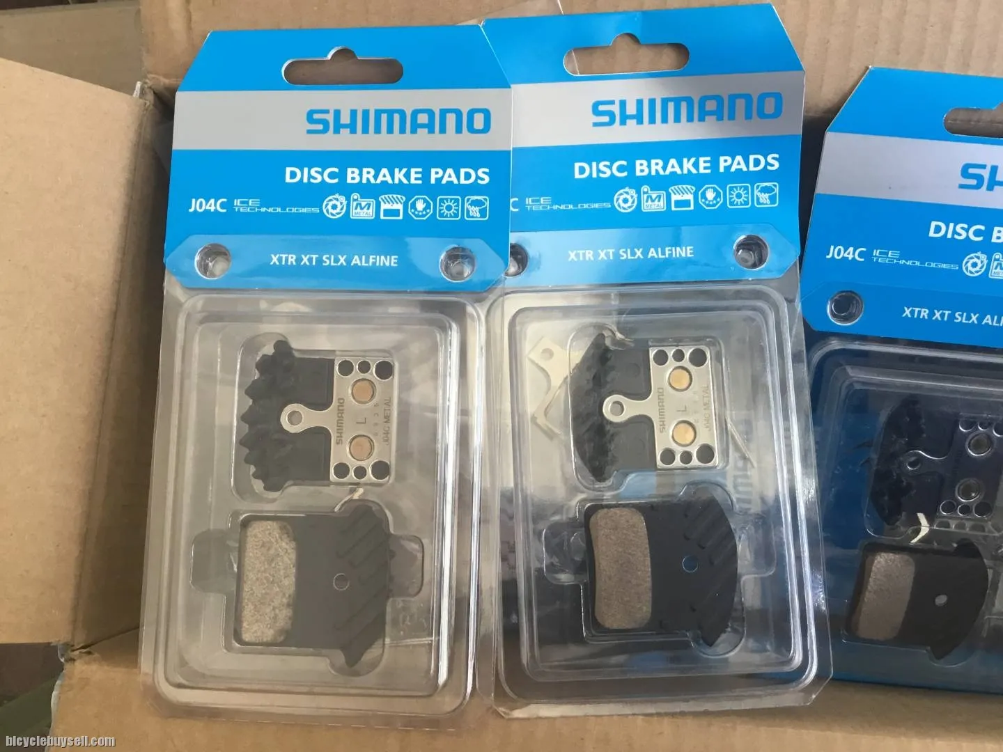 Shimano XT Cooler Metal FinPad - J04C (free pos w.m)