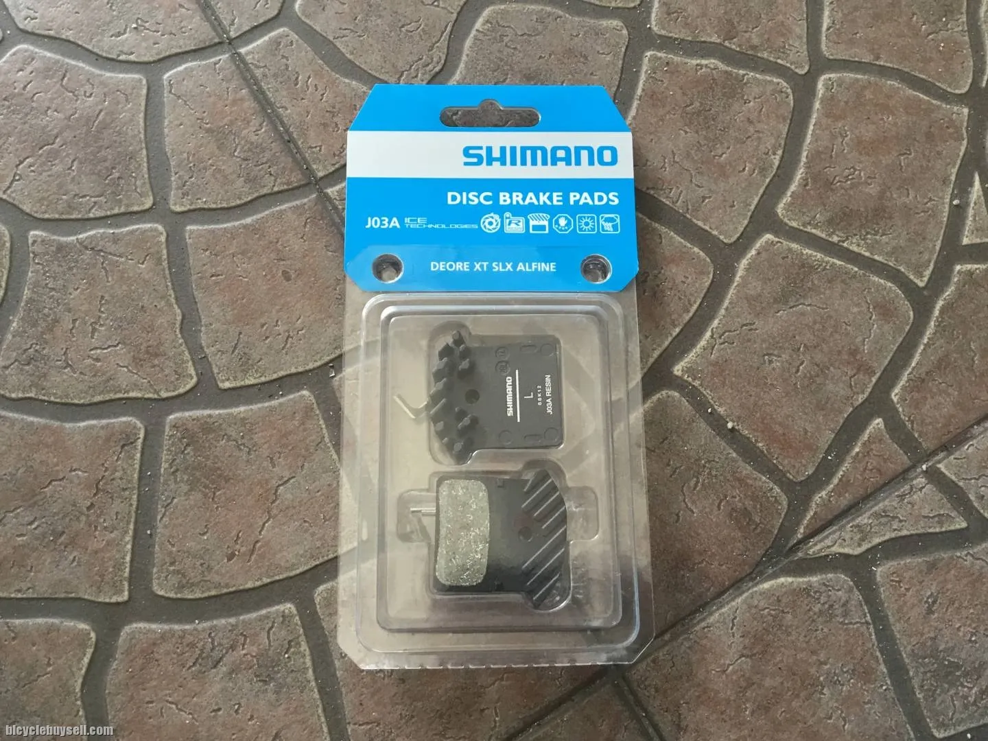 Shimano XT J03A Ice Tech Cooler Pad --  free courier