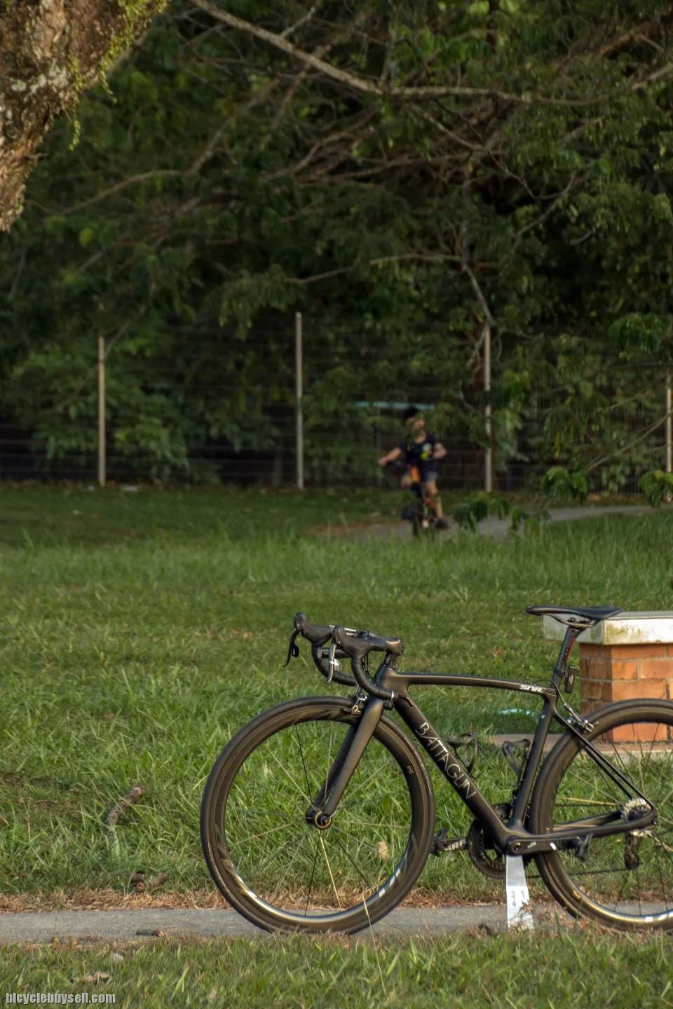 POCKETSTANd Bike photography stand