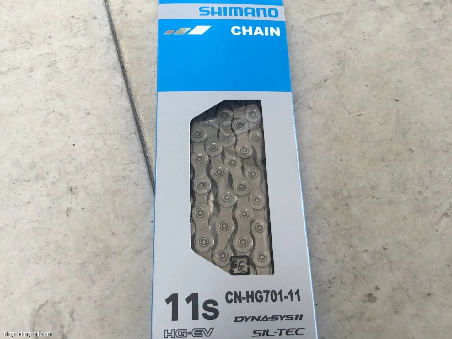 Shimano XT/Ultegra CN-HG701 Chain 11speed - Japan  -- free courier