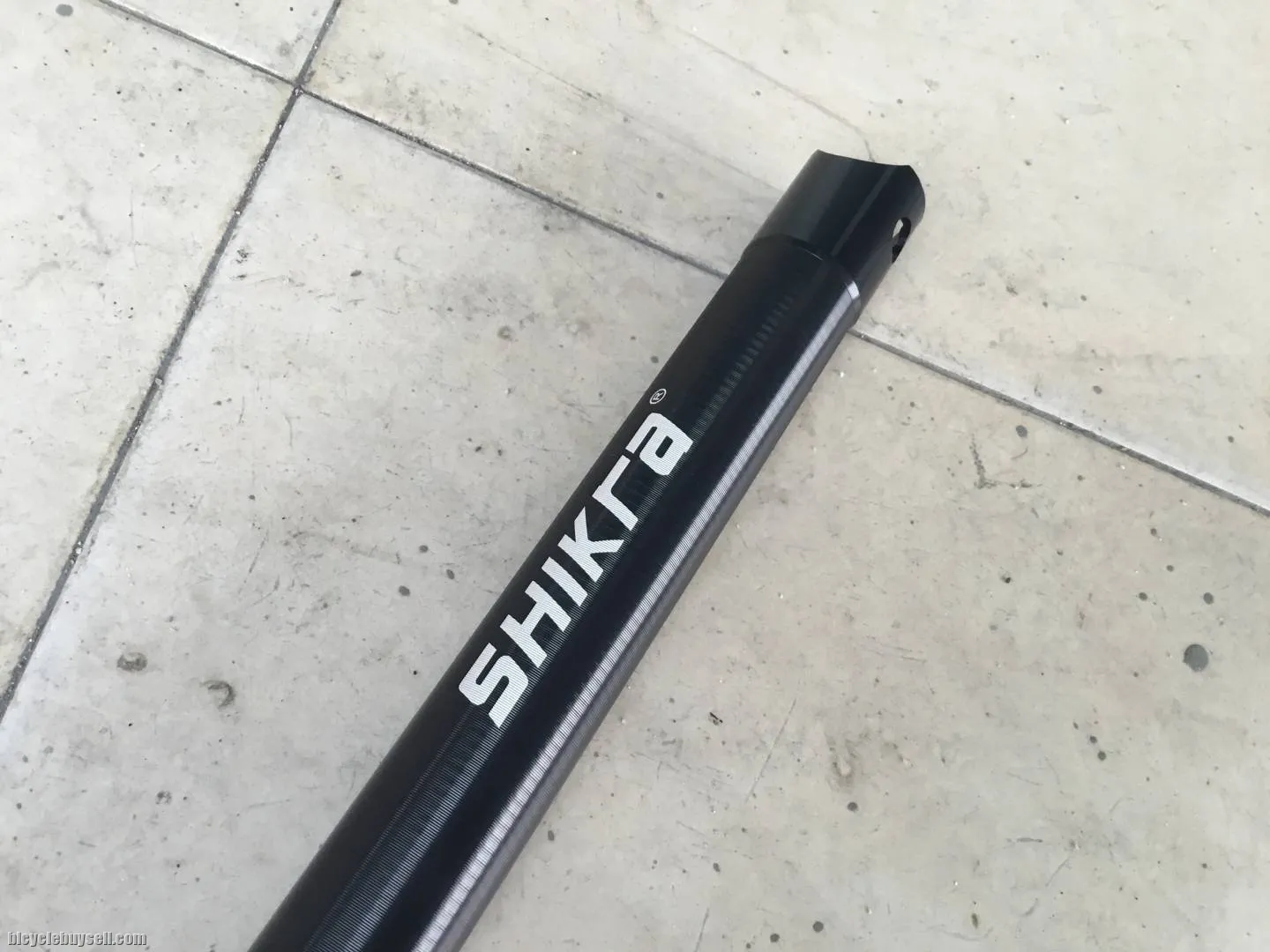 Shikra Folding CNC Seatpost 33.9/600L - free courier