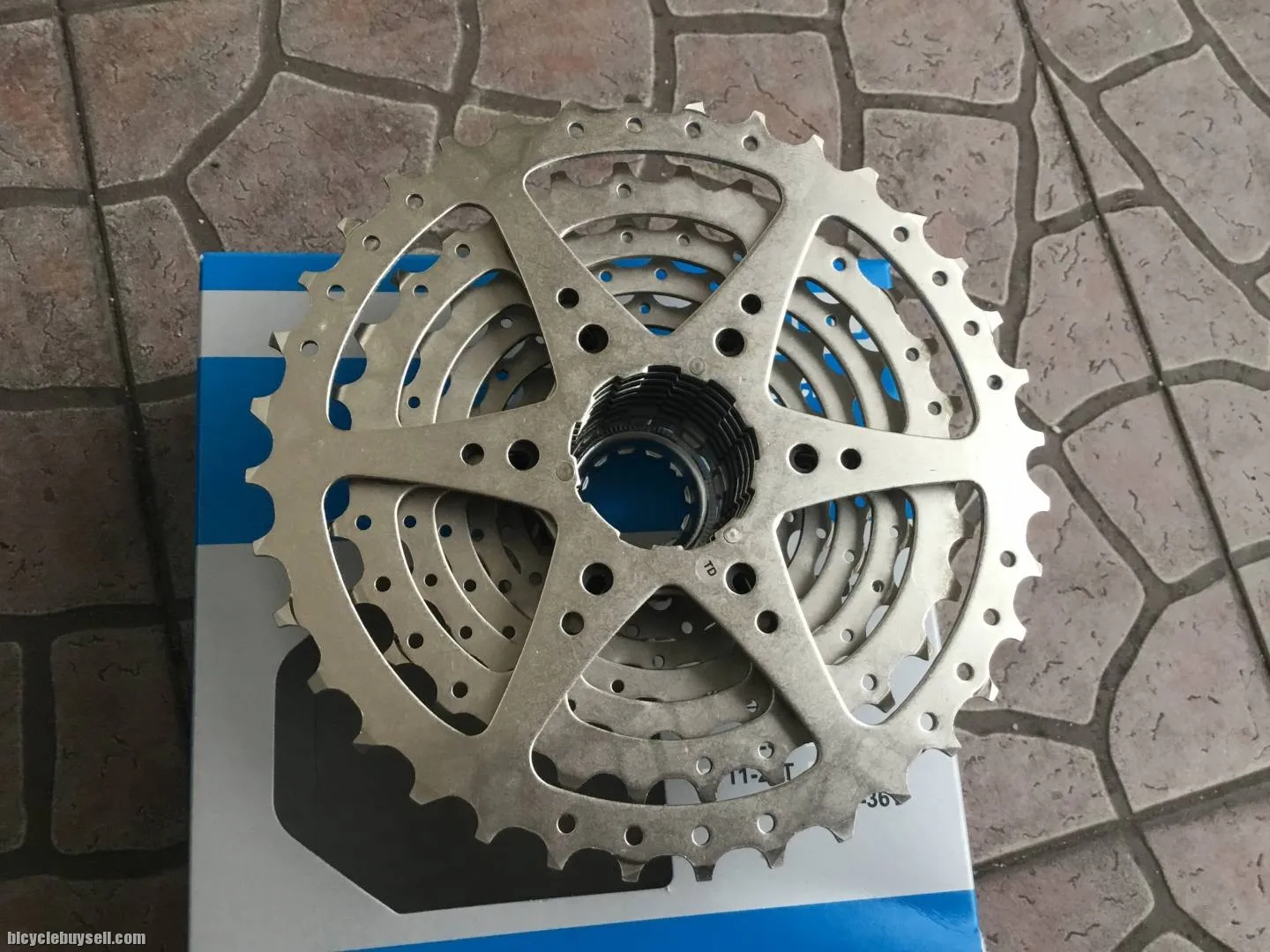 Shimano Alivio Caset 9s 11-36T - free courier